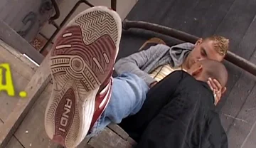 Bi Lad Opens His Hole