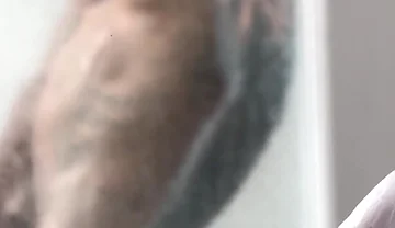 Giant Shows Himself Showering with a Tiny Human and Then Ends up Being Eaten