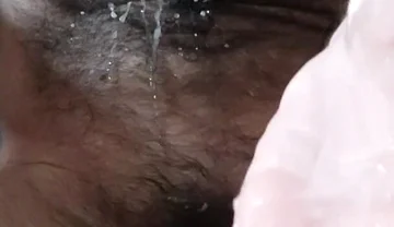 I Masturbate and Cum on My Hairy Body