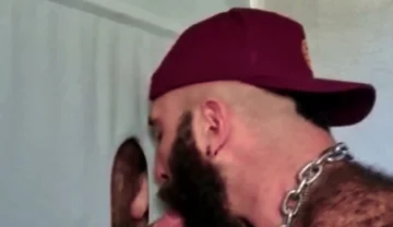 Tyler Sucks off Jack at Gloryhole