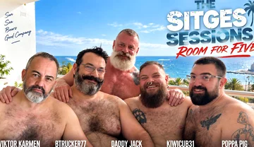 The Sitges Sessions-room for Five