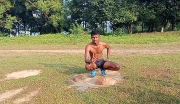 Six Pack Banao or Apna Land Vi Majbut Karo Six Hai Too Land Majbut Hai