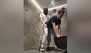 Dude Fuck Guy And Cum On Face