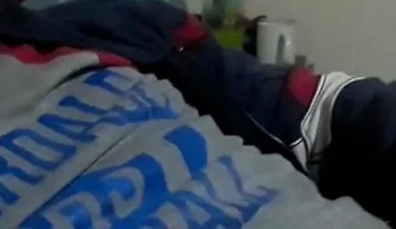 Jerking off 4 Latino Masturbacion Chileno