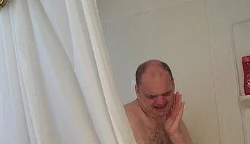 Who Wants to Take a Live Shower with Me