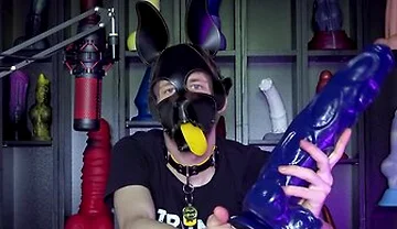 Dildo Unboxing: Luca Xl - Crackstuffers With Puppy Davey