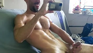 Straight Latino Having Intense Cumshot Flexing His Pec Muscle. Klaus Joe
