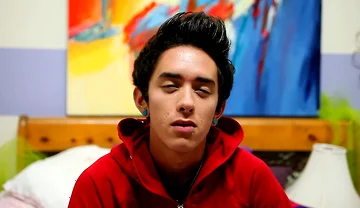 Artsy Twink Gets Interviewed