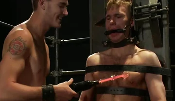 Christian Wilde And Zach Alexander In Bar Bondage Hookup 2