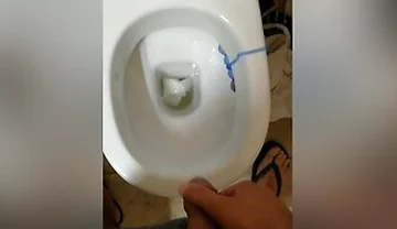 Morning Glory And Hard Piss In Wc (verified User)