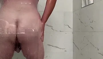 Watch Daddy Take a Shower