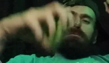 Smoking in Silence