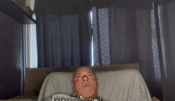 Mr Guru. Sexy Body Builder Wank at Home