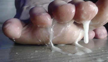 Straight Cock-cum Feet