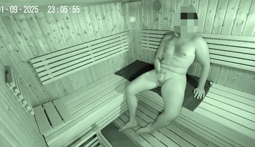 Camera Caught Guy Jerking off in Sauna