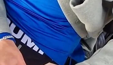 Hot Cruise Publicly Fucked a Young Student's Tight Femboy Hole in the Cold Autumn