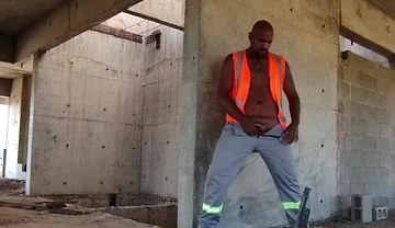 After Work I Went to the Construction Site to Enjoy Myself