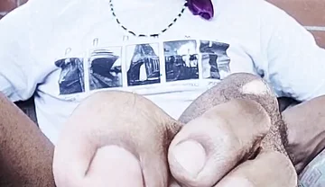 I Touch and Sniff My Soles After Bath (2) (2025)