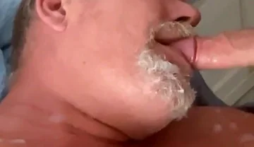 Cumming on Daddy's Face