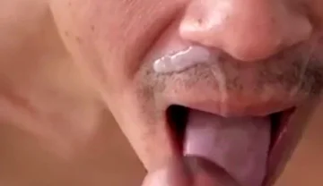 Cumping in the Bitch's Face
