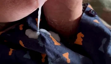 Army Specialist Jerks off a Thick Creamy Load After a Week in the Field for Training