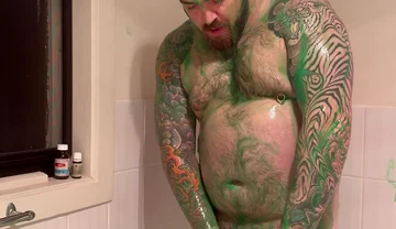 Chubby Bear Covers Himself in Slime and Jerks off