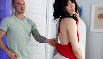 Aroused Stud Derek Kage Wants To Empty His Balls On Cute Femboy Daniel Tanner