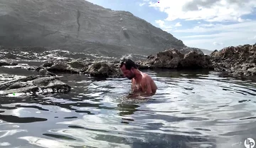 Natural Naked Bath Tim Blesh