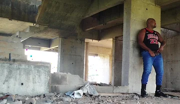 I Went to Pee at the Construction Site and Felt Like Getting up to Some Mischief.