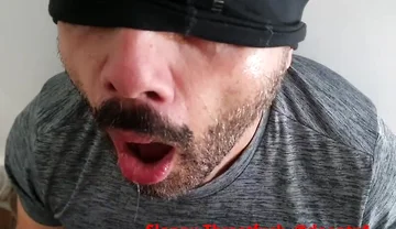 Cumshot and Sloppy Throatfuck with Latino Jock