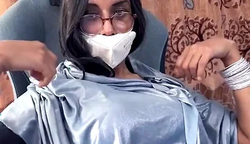 Crossdresser Jerk off in Saree