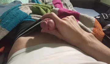 In the Morning, the Guy Decided to Jerk off a Little