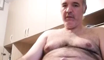 A Piss Before the Saw!