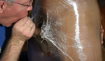 Leroy & Sebastian Use Nathaniel