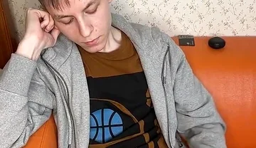 18-year-old's Creamy Dick Burst