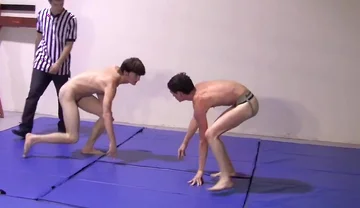 Strip Wrestling - Chapter 8